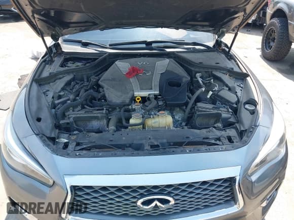 ✅ 2018 Infiniti Q50 Luxe • VIN: JN1EV7AR2JM434835 • Lot: 42842246. Wystawiony na IAAI z przebiegiem 111 025 mil. Bezpłatny archiwum sprzedaży aukcyjnych z USA i szczegółowy raport historii pojazdu na DreamBid. Zdjęcie 10.