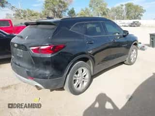 2020 Chevrolet Blazer LT with VIN 3GNKBDRS6LS635436, listed as a IAAI auction lot 43359065 with 118,399 mi miles and . Bid and sale history available at DreamBid. Image 4.