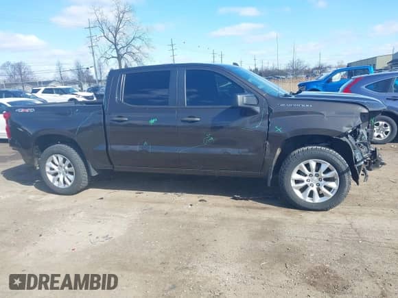 2021 Chevrolet Silverado 1500 Custom с VIN 1GCPYBEK3MZ200028, выставлен на аукционе IAAI как лот 41983618 с пробегом 98 111 миль миль и . История ставок и продаж доступна на DreamBid. Изображение 13.