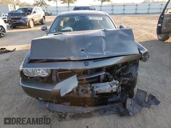 ✅ 2010 Dodge Challenger SE • VIN: 2B3CJ4DV2AH224165 • Lot: 86441074. Wystawiony na Copart z przebiegiem 215 386 mil. Bezpłatny archiwum sprzedaży aukcyjnych z USA i szczegółowy raport historii pojazdu na DreamBid. Zdjęcie 5.