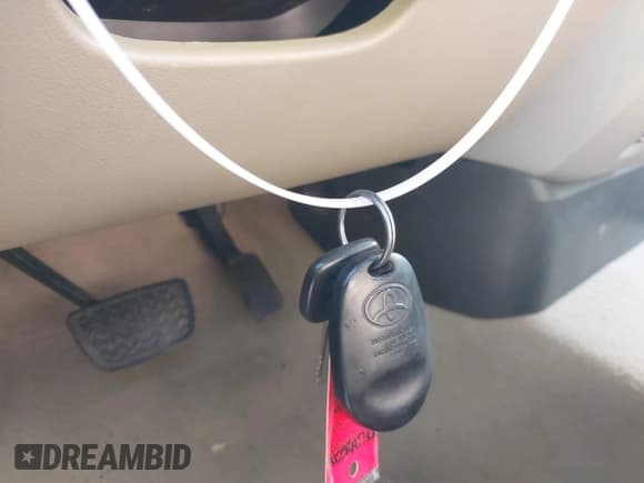 ✅ 2008 Toyota Tundra • VIN: 5TFRU54108X014270 • Lot: 42578297. Listed on IAAI with 308,791 mi. Free auction sales archive from the USA and detailed vehicle history report at DreamBid. Image 11.