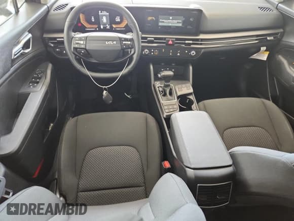 ✅ 2026 Kia Sportage LX • VIN: 5XYK23DF3TG361014 • Lot: 87122735. Wystawiony na Copart z przebiegiem 4 765 mil. Bezpłatny archiwum sprzedaży aukcyjnych z USA i szczegółowy raport historii pojazdu na DreamBid. Zdjęcie 8.