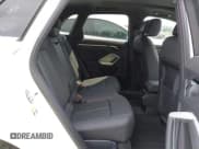 ✅ 2022 Audi Q3 S line Premium • VIN: WA1DECF36N1150034 • Lot: 42519617. Wystawiony na IAAI z przebiegiem 25 911 mil. Bezpłatny archiwum sprzedaży aukcyjnych z USA i szczegółowy raport historii pojazdu na DreamBid. Zdjęcie 8.