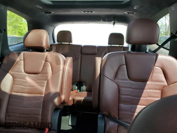 ✅ 2023 Kia Telluride SX • VIN: 5XYP5DGC4PG355197 • Lot: 56624965. Wystawiony na Copart z przebiegiem 41 837 mil. Bezpłatny archiwum sprzedaży aukcyjnych z USA i szczegółowy raport historii pojazdu na DreamBid. Zdjęcie 10.