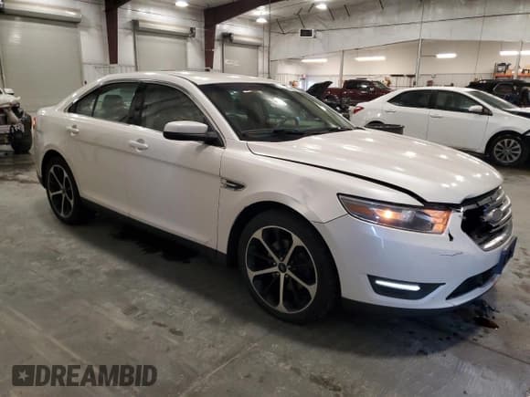 ✅ 2014 Ford Taurus SEL • VIN: 1FAHP2H81EG137876 • Lot: 91455125. Listed on Copart with 216,731 mi. Free auction sales archive from the USA and detailed vehicle history report at DreamBid. Image 4.