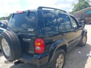 ✅ 2003 Jeep Liberty Limited • VIN: 1J4GL58K63W696612 • Lot: 42855661. Wystawiony na IAAI z przebiegiem 181 825 mil. Bezpłatny archiwum sprzedaży aukcyjnych z USA i szczegółowy raport historii pojazdu na DreamBid. Zdjęcie 4.