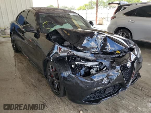 ✅ 2020 Alfa Romeo Giulia • VIN: ZARFAMAN7L7634741 • Lot: 61721612. Listed on Copart with 20,681 mi. Free auction sales archive from the USA and detailed vehicle history report at DreamBid. Image 1.