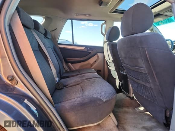 ✅ 2005 Toyota 4Runner SR5 • VIN: JTEZT14R450023202 • Lot: 87205805. Wystawiony na Copart z przebiegiem 257 613 mil. Bezpłatny archiwum sprzedaży aukcyjnych z USA i szczegółowy raport historii pojazdu na DreamBid. Zdjęcie 11.