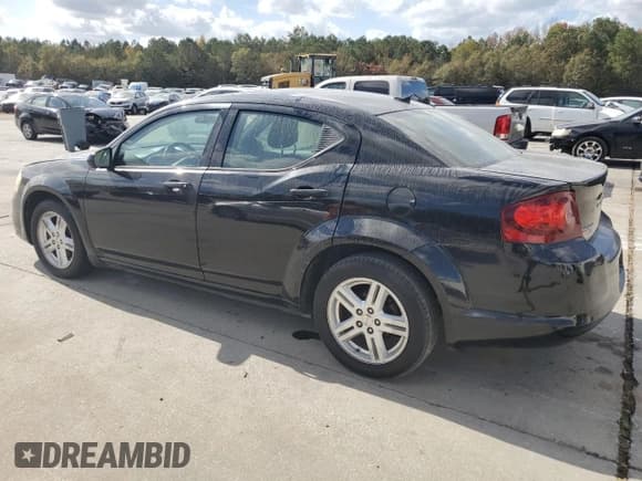 ✅ 2012 Dodge Avenger SXT • VIN: 1C3CDZCB6CN112154 • Лот: 77779994. Опубликован ранее на Copart с пробегом 153 388 миль. Бесплатный доступ к архиву аукционных продаж из США и подробный отчёт об истории автомобиля на DreamBid. Изображение 2.