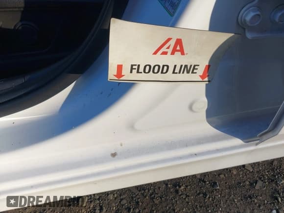 ✅ 2024 Hyundai Elantra Limited • VIN: KMHLP4DG9RU693322 • Lot: 43641580. Wystawiony na IAAI z przebiegiem 5 248 mil. Bezpłatny archiwum sprzedaży aukcyjnych z USA i szczegółowy raport historii pojazdu na DreamBid. Zdjęcie 6.