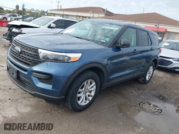 ✅ 2020 Ford Explorer • VIN: 1FMSK8BH9LGA93323 • Lot: 43465467. Wystawiony na IAAI z przebiegiem 113 346 mil. Bezpłatny archiwum sprzedaży aukcyjnych z USA i szczegółowy raport historii pojazdu na DreamBid. Zdjęcie 2.