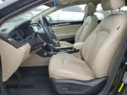 ✅ 2019 Hyundai Sonata Limited • VIN: KMHE34L33KA093177 • Лот: 86057965. Опубликован ранее на Copart с пробегом 122 288 миль. Бесплатный доступ к архиву аукционных продаж из США и подробный отчёт об истории автомобиля на DreamBid. Изображение 7.