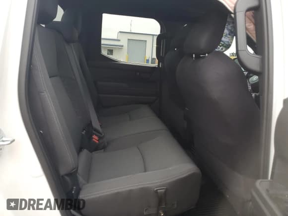 ✅ 2024 Toyota Tacoma SR5 • VIN: 3TYLB5JN3RT053904 • Lot: 82742585. Listed on Copart with 8,942 mi. Free auction sales archive from the USA and detailed vehicle history report at DreamBid. Image 10.