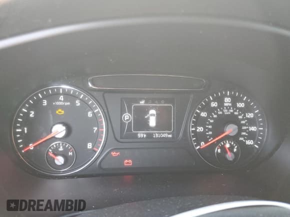 ✅ 2017 Kia Sorento LX • VIN: 5XYPGDA54HG220193 • Lot: 70211065. Listed on Copart with 131,049 mi. Free auction sales archive from the USA and detailed vehicle history report at DreamBid. Image 9.