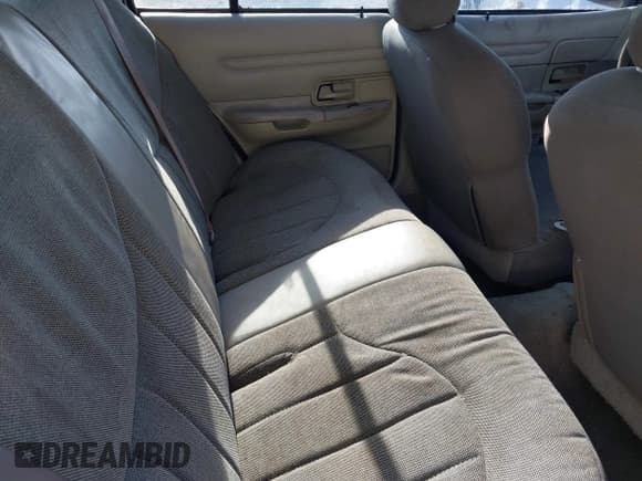 ✅ 2002 Ford Police Interceptor • VIN: 2FAFP71W72X157701 • Lot: 43719670. Listed on IAAI with 155,894 mi. Free auction sales archive from the USA and detailed vehicle history report at DreamBid. Image 8.