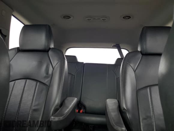 ✅ 2015 Buick Enclave Leather • VIN: 5GAKRBKD7FJ307096 • Lot: 82682065. Wystawiony na Copart z przebiegiem 420 360 mil. Bezpłatny archiwum sprzedaży aukcyjnych z USA i szczegółowy raport historii pojazdu na DreamBid. Zdjęcie 10.