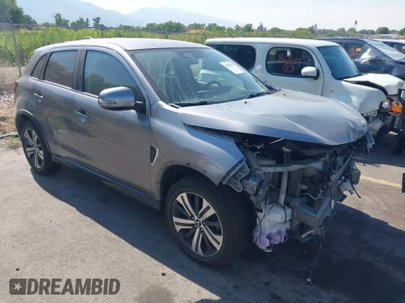 ✅ 2020 Mitsubishi Outlander ES • VIN: JA4AR3AU0LU018017 • Lot: 42891559. Listed on IAAI with 77,061 mi. Free auction sales archive from the USA and detailed vehicle history report at DreamBid. Image 1.