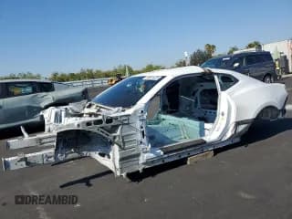 ✅ 2022 Chevrolet Camaro LT1 • VIN: 1G1FF1R7XN0135341 • Лот: 90491025. Опубликован ранее на Copart с пробегом Не указан. Бесплатный доступ к архиву аукционных продаж из США и подробный отчёт об истории автомобиля на DreamBid. Изображение 1.