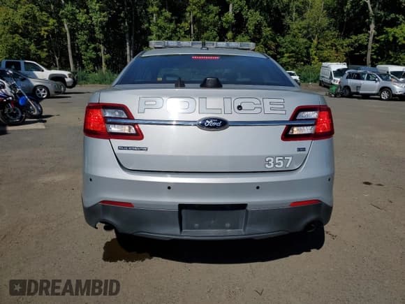 ✅ 2014 Ford Police Interceptor • VIN: 1FAHP2MK0EG158087 • Лот: 81261235. Опубликован ранее на Copart с пробегом 180 560 миль. Бесплатный доступ к архиву аукционных продаж из США и подробный отчёт об истории автомобиля на DreamBid. Изображение 6.