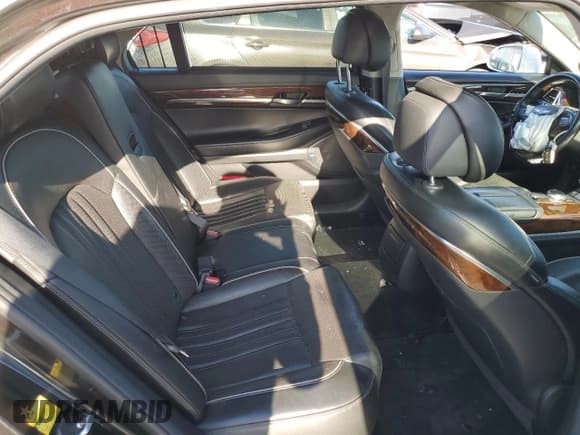 ✅ 2018 Genesis G90 Premium • VIN: KMHG34JA8JU039137 • Lot: 68822985. Wystawiony na Copart z przebiegiem 114 097 mil. Bezpłatny archiwum sprzedaży aukcyjnych z USA i szczegółowy raport historii pojazdu na DreamBid. Zdjęcie 10.