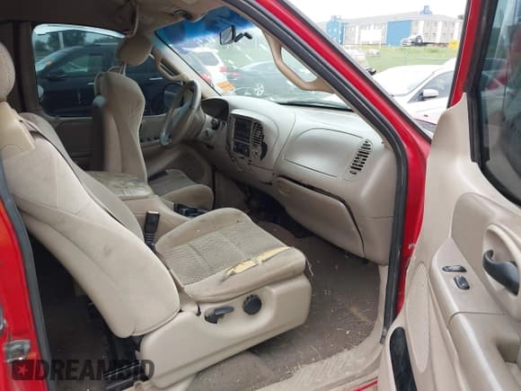 ✅ 2001 Ford F-150 XL • VIN: 1FTRX18L51NA93660 • Лот: 43388265. Опубликован ранее на IAAI с пробегом Не указан. Бесплатный доступ к архиву аукционных продаж из США и подробный отчёт об истории автомобиля на DreamBid. Изображение 5.