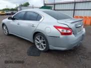 ✅ 2010 Nissan Maxima SV • VIN: 1N4AA5AP6AC808529 • Лот: 43083349. Опубликован ранее на IAAI с пробегом 283 003 миль. Бесплатный доступ к архиву аукционных продаж из США и подробный отчёт об истории автомобиля на DreamBid. Изображение 3.