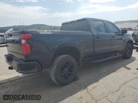 ✅ 2021 Chevrolet Silverado 1500 LT Trail Boss • VIN: 1GCPYFEL9MZ433282 • Lot: 68097914. Wystawiony na Copart z przebiegiem 36 600 mil. Bezpłatny archiwum sprzedaży aukcyjnych z USA i szczegółowy raport historii pojazdu na DreamBid. Zdjęcie 3.