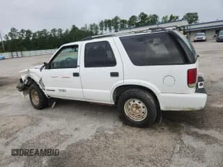 ✅ 2001 Chevrolet Blazer LT • VIN: 1GNCS13W61K263328 • Lot: 64450365. Wystawiony na Copart z przebiegiem Nie podano. Bezpłatny archiwum sprzedaży aukcyjnych z USA i szczegółowy raport historii pojazdu na DreamBid. Zdjęcie 2.