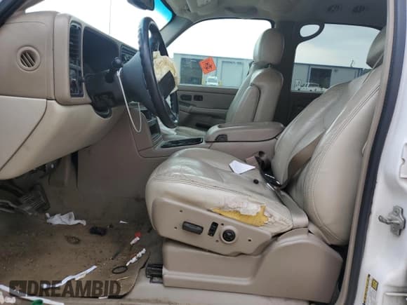 ✅ 2005 GMC Yukon SLE • VIN: 1GKEC13T55R268865 • Lot: 56648125. Wystawiony na Copart z przebiegiem 411 274 mil. Bezpłatny archiwum sprzedaży aukcyjnych z USA i szczegółowy raport historii pojazdu na DreamBid. Zdjęcie 7.