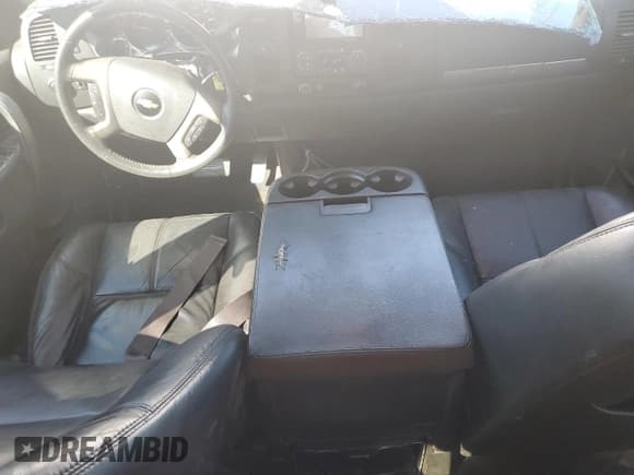 ✅ 2012 Chevrolet Silverado 1500 LT • VIN: 1GCRCSE00CZ199635 • Лот: 86693935. Опубликован ранее на Copart с пробегом 289 410 миль. Бесплатный доступ к архиву аукционных продаж из США и подробный отчёт об истории автомобиля на DreamBid. Изображение 8.