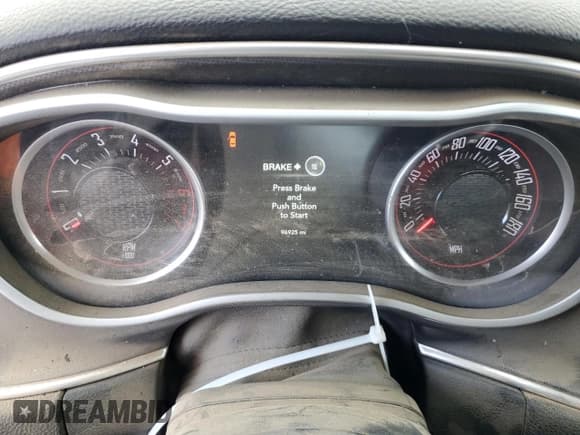 ✅ 2016 Dodge Challenger R/T Scat Pack • VIN: 2C3CDZFJ1GH279121 • Lot: 93271495. Wystawiony na Copart z przebiegiem 96 925 mil. Bezpłatny archiwum sprzedaży aukcyjnych z USA i szczegółowy raport historii pojazdu na DreamBid. Zdjęcie 9.