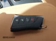 ✅ 2024 Lexus NX 350h Luxury • VIN: JTJHKCEZ5R2039011 • Лот: 43119065. Опубликован ранее на IAAI с пробегом 8 224 миль. Бесплатный доступ к архиву аукционных продаж из США и подробный отчёт об истории автомобиля на DreamBid. Изображение 11.