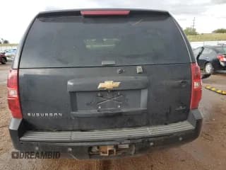 ✅ 2007 Chevrolet Suburban LTZ • VIN: 1GNFK16Y17R359216 • Lot: 71832284. Wystawiony na Copart z przebiegiem Nie podano. Bezpłatny archiwum sprzedaży aukcyjnych z USA i szczegółowy raport historii pojazdu na DreamBid. Zdjęcie 6.