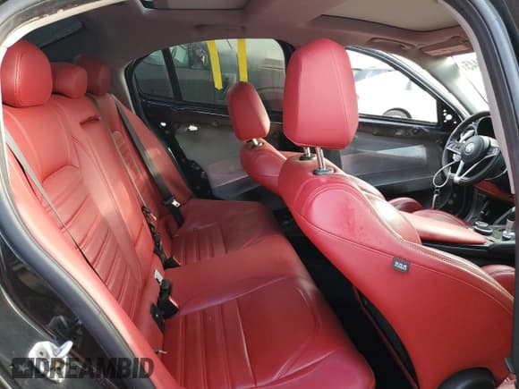 ✅ 2019 Alfa Romeo Giulia Ti • VIN: ZARFANBN8K7608328 • Лот: 80757445. Опубликован ранее на Copart с пробегом 73 728 миль. Бесплатный доступ к архиву аукционных продаж из США и подробный отчёт об истории автомобиля на DreamBid. Изображение 10.