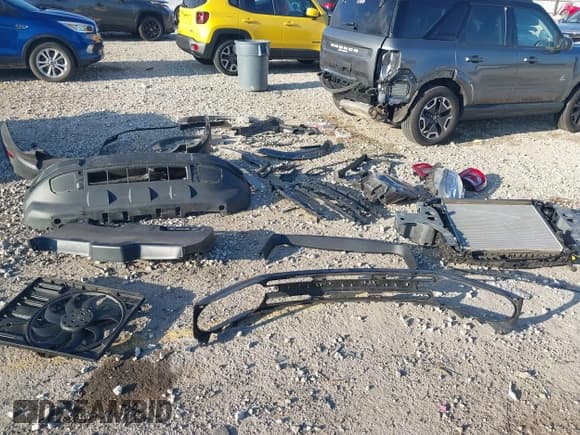 ✅ 2021 Ford Bronco Sport Outer Banks • VIN: 3FMCR9C62MRA99705 • Lot: 43709078. Listed on IAAI with 45,351 mi. Free auction sales archive from the USA and detailed vehicle history report at DreamBid. Image 19.