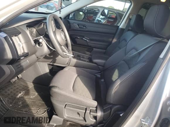2024 Nissan Pathfinder S with VIN 5N1DR3AA7RC293984, listed as a Copart auction lot 42740525 with 1,627 mi miles and Salvage title. Bid and sale history available at DreamBid. Image 7.