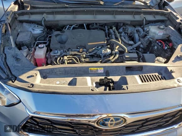 ✅ 2022 Toyota Highlander Hybrid Limited • VIN: 5TDYARAH2NS012969 • Лот: 96096815. Опубликован ранее на Copart с пробегом 107 974 миль. Бесплатный доступ к архиву аукционных продаж из США и подробный отчёт об истории автомобиля на DreamBid. Изображение 11.