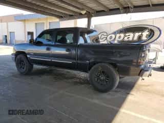 2005 Chevrolet Silverado 1500 LT с VIN 2GCEK13T251100740, выставлен на аукционе Copart как лот 82264855 с пробегом Не указан миль и Списание • Salvage title. История ставок и продаж доступна на DreamBid. Изображение 2.