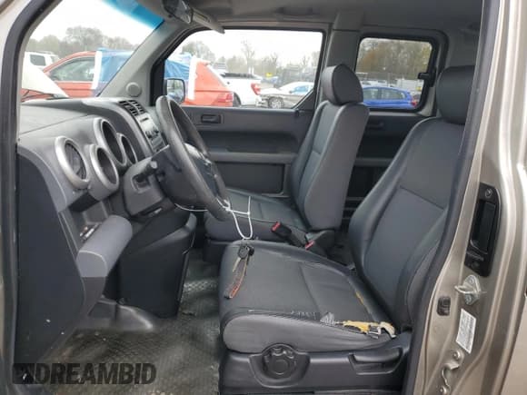 ✅ 2003 Honda Element EX • VIN: 5J6YH28573L053119 • Lot: 52763965. Listed on Copart with 231,222 mi. Free auction sales archive from the USA and detailed vehicle history report at DreamBid. Image 7.