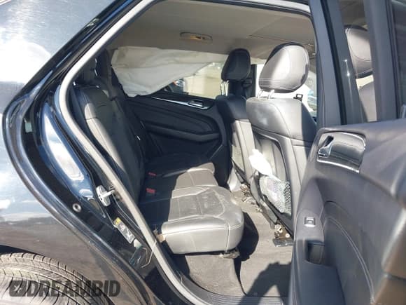 ✅ 2015 Mercedes-Benz M 350 • VIN: 4JGDA5HB1FA569097 • Lot: 43526580. Listed on IAAI with 76,706 mi. Free auction sales archive from the USA and detailed vehicle history report at DreamBid. Image 8.