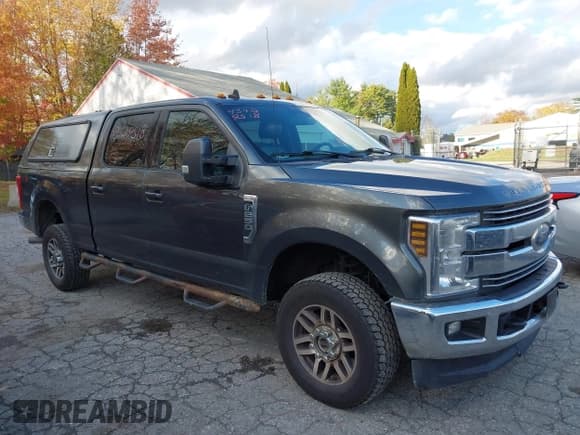 ✅ 2019 Ford F-250 XL • VIN: 1FT7W2B6XKEC46795 • Lot: 43429518. Listed on IAAI with 171,575 mi. Free auction sales archive from the USA and detailed vehicle history report at DreamBid. Image 1.