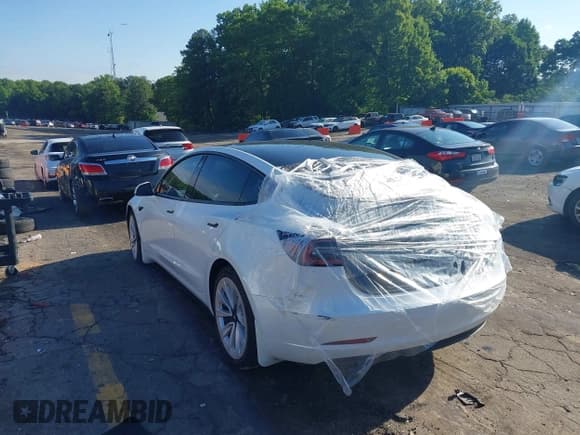 ✅ 2021 Tesla Model 3 Long Range • VIN: 5YJ3E1EB6MF053498 • Lot: 42249301. Wystawiony na IAAI z przebiegiem 36 275 mil. Bezpłatny archiwum sprzedaży aukcyjnych z USA i szczegółowy raport historii pojazdu na DreamBid. Zdjęcie 3.