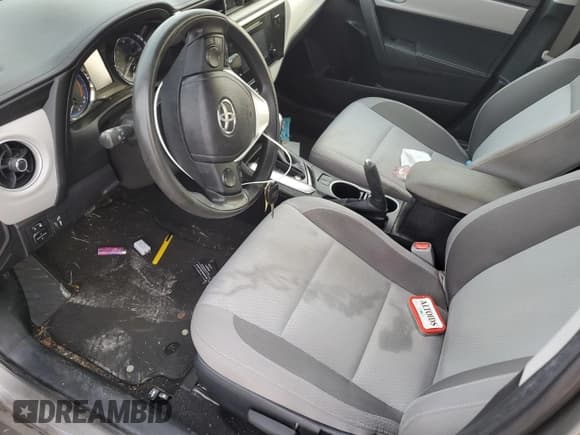 ✅ 2017 Toyota Corolla LE Eco • VIN: 2T1BPRHEXHC835260 • Lot: 71904825. Wystawiony na Copart z przebiegiem 153 728 mil. Bezpłatny archiwum sprzedaży aukcyjnych z USA i szczegółowy raport historii pojazdu na DreamBid. Zdjęcie 8.