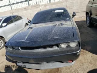 ✅ 2013 Dodge Challenger R/T Plus • VIN: 2C3CDYBT8DH653530 • Lot: 72998854. Wystawiony na Copart z przebiegiem 119 331 mil. Bezpłatny archiwum sprzedaży aukcyjnych z USA i szczegółowy raport historii pojazdu na DreamBid. Zdjęcie 5.