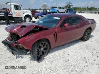 ✅ 2018 Dodge Challenger SXT Plus • VIN: 2C3CDZAG3JH339497 • Lot: 46768713. Wystawiony na Copart z przebiegiem 64 008 mil. Bezpłatny archiwum sprzedaży aukcyjnych z USA i szczegółowy raport historii pojazdu na DreamBid. Zdjęcie 1.