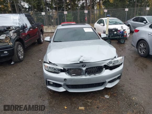 ✅ 2016 BMW 4 Series 435i xDrive • VIN: WBA3R5C55GK373053 • Lot: 43549985. Wystawiony na IAAI z przebiegiem 77 435 mil. Bezpłatny archiwum sprzedaży aukcyjnych z USA i szczegółowy raport historii pojazdu na DreamBid. Zdjęcie 12.