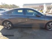 ✅ 2025 Hyundai Elantra SEL Convenience • VIN: KMHLS4DG0SU951487 • Лот: 43623170. Опубликован ранее на IAAI с пробегом 19 172 миль. Бесплатный доступ к архиву аукционных продаж из США и подробный отчёт об истории автомобиля на DreamBid. Изображение 13.