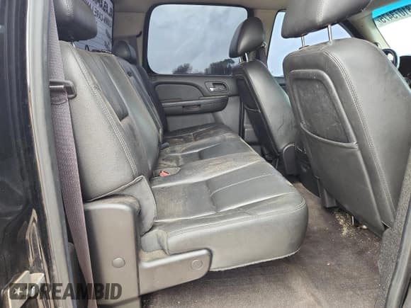 ✅ 2014 Chevrolet Silverado 2500HD LTZ • VIN: 1GC1KYC89EF108491 • Лот: 81073475. Опубликован ранее на Copart с пробегом 239 530 миль. Бесплатный доступ к архиву аукционных продаж из США и подробный отчёт об истории автомобиля на DreamBid. Изображение 10.