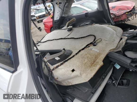 ✅ 2024 Jeep Grand Cherokee • VIN: 1C4RJYB64R8959470 • Lot: 87353735. Wystawiony na Copart z przebiegiem Nie podano. Bezpłatny archiwum sprzedaży aukcyjnych z USA i szczegółowy raport historii pojazdu na DreamBid. Zdjęcie 13.