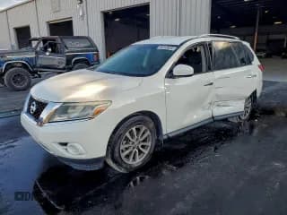 ✅ 2015 Nissan Pathfinder SV • VIN: 5N1AR2MN3FC652559 • Lot: 94243525. Listed on Copart with 129,526 mi. Free auction sales archive from the USA and detailed vehicle history report at DreamBid. Image 1.